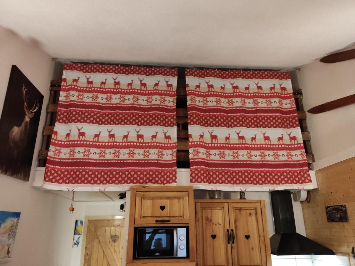 Les Fontanilles Odeillo Chalet 60 Wifi & Parking Gratuit Expose Plein Sud & Plein Pied , Draps & Serviettes De Toilettes Non Inclus, Sabanas Y Toallas No Incluidos Dış mekan fotoğraf