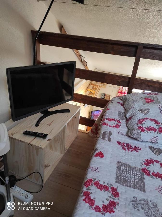 Les Fontanilles Odeillo Chalet 60 Wifi & Parking Gratuit Expose Plein Sud & Plein Pied , Draps & Serviettes De Toilettes Non Inclus, Sabanas Y Toallas No Incluidos Dış mekan fotoğraf